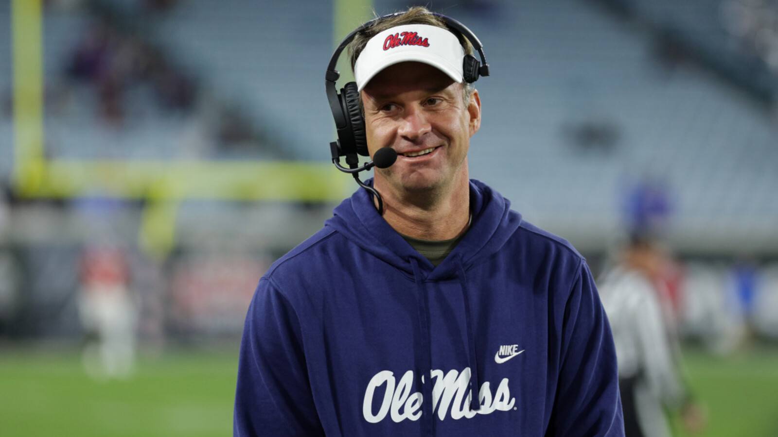 One shocking depth chart reveal ahead of the 2025 NFL season opener for ...