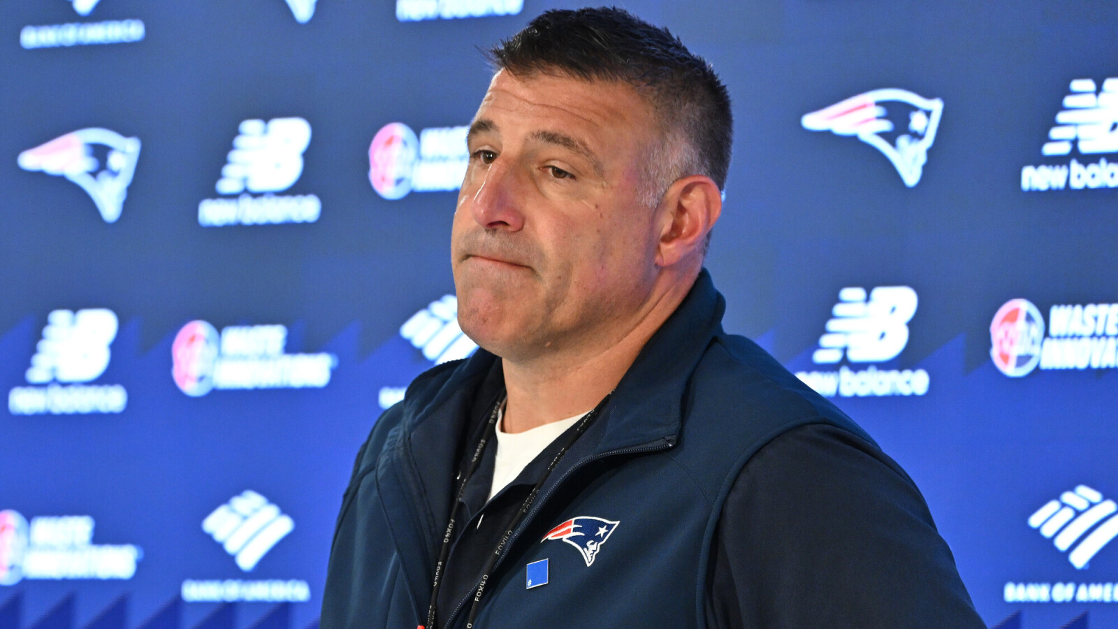 https://www.yardbarker.com/media/5/2/52b7520380f49de0884d498be66aad895a305659/thumb_16x9/pats-vrabel-interesting-response-diggs-rumors.jpg?v=1