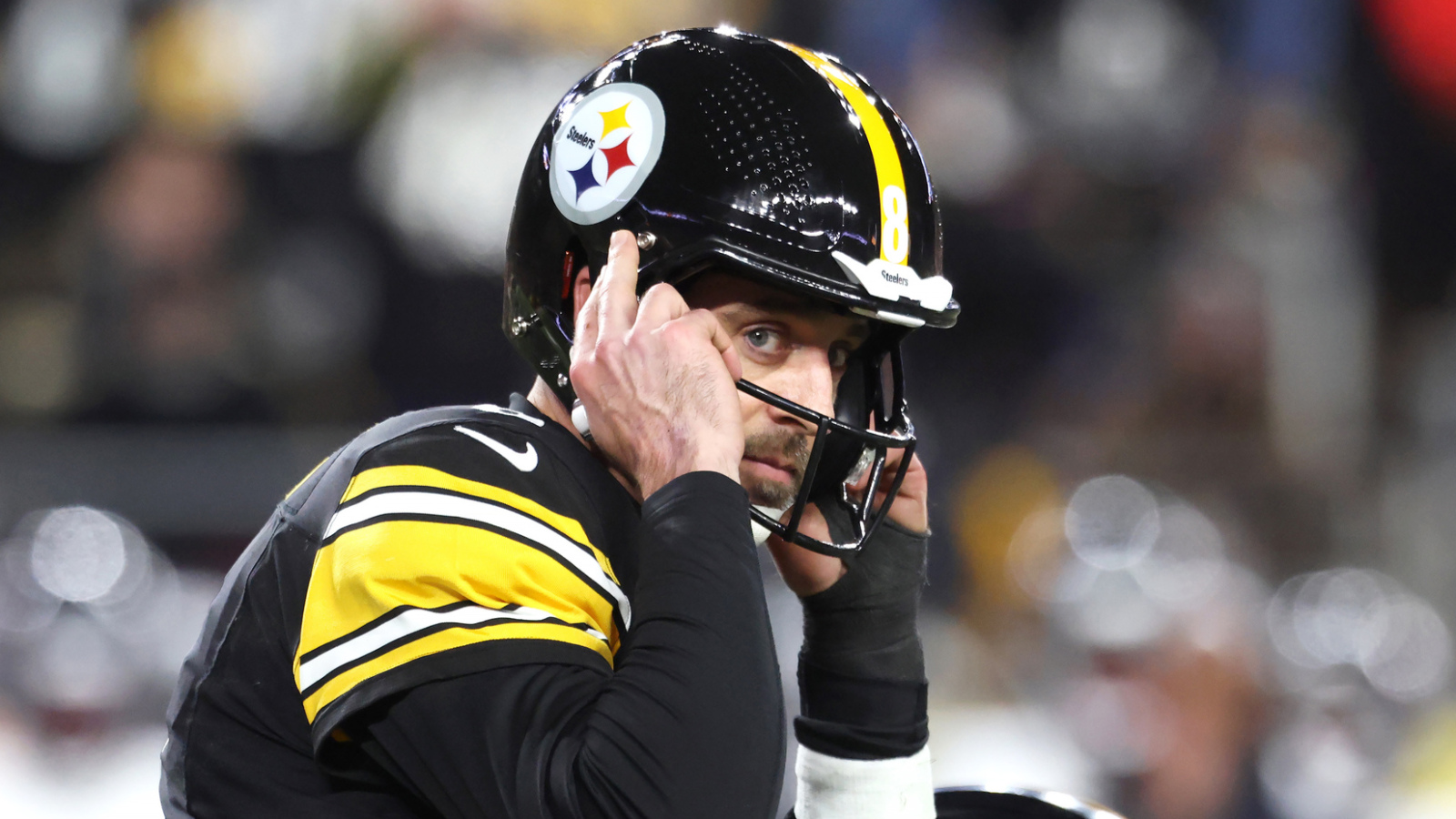 https://www.yardbarker.com/media/5/2/52c8f10b7d3694ad8fbb170c5822629e33787055/thumb_16x9/new-interesting-update-on-steelers-rodgers.jpg?v=1