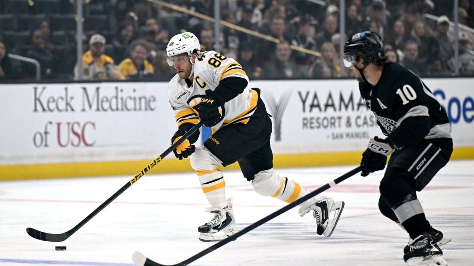 Bruins stay hot, continue Kings’ winless start to season