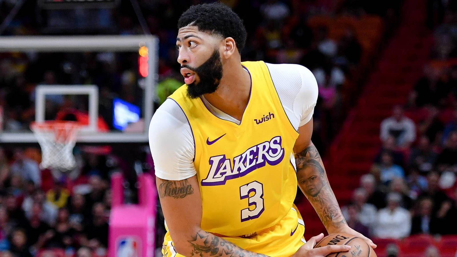 Report: Anthony Davis gets clean MRI on back injury ...