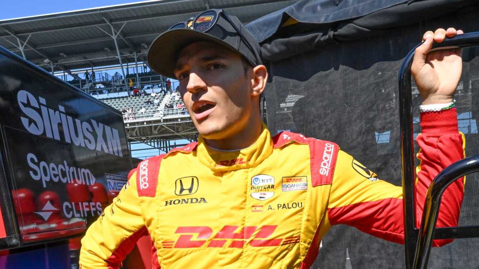 Watch: IndyCar points leader crashes out of Detroit GP | Yardbarker