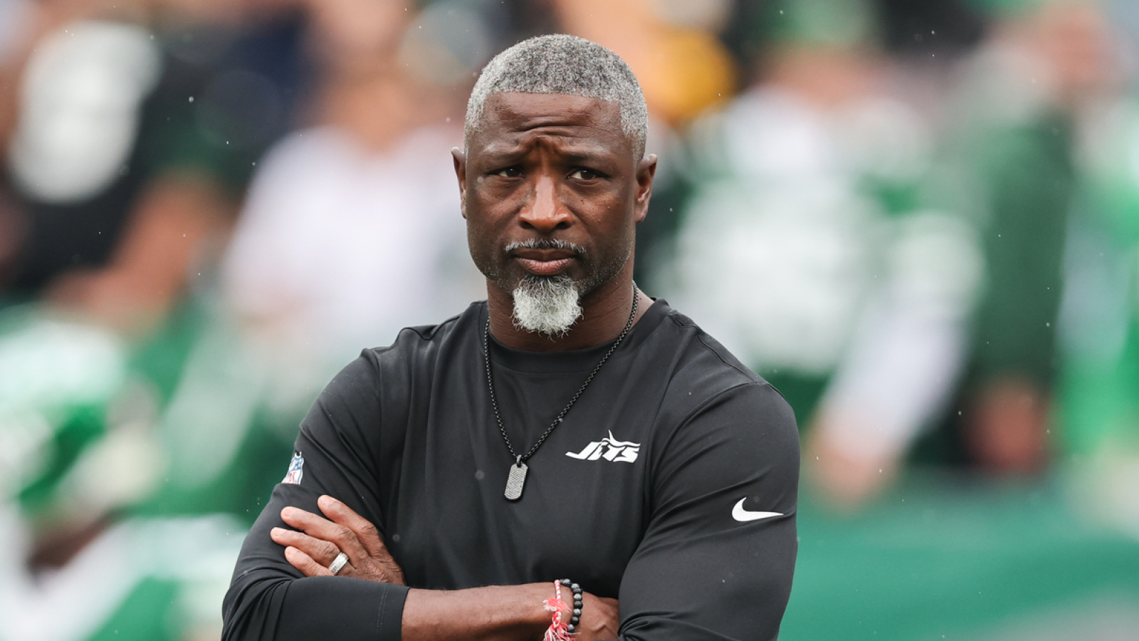 https://www.yardbarker.com/media/5/3/53ad8ad83d0d054f558f377553a1415de46bd038/thumb_16x9/jets-already-qb-decision-dolphins-game.jpg?v=1