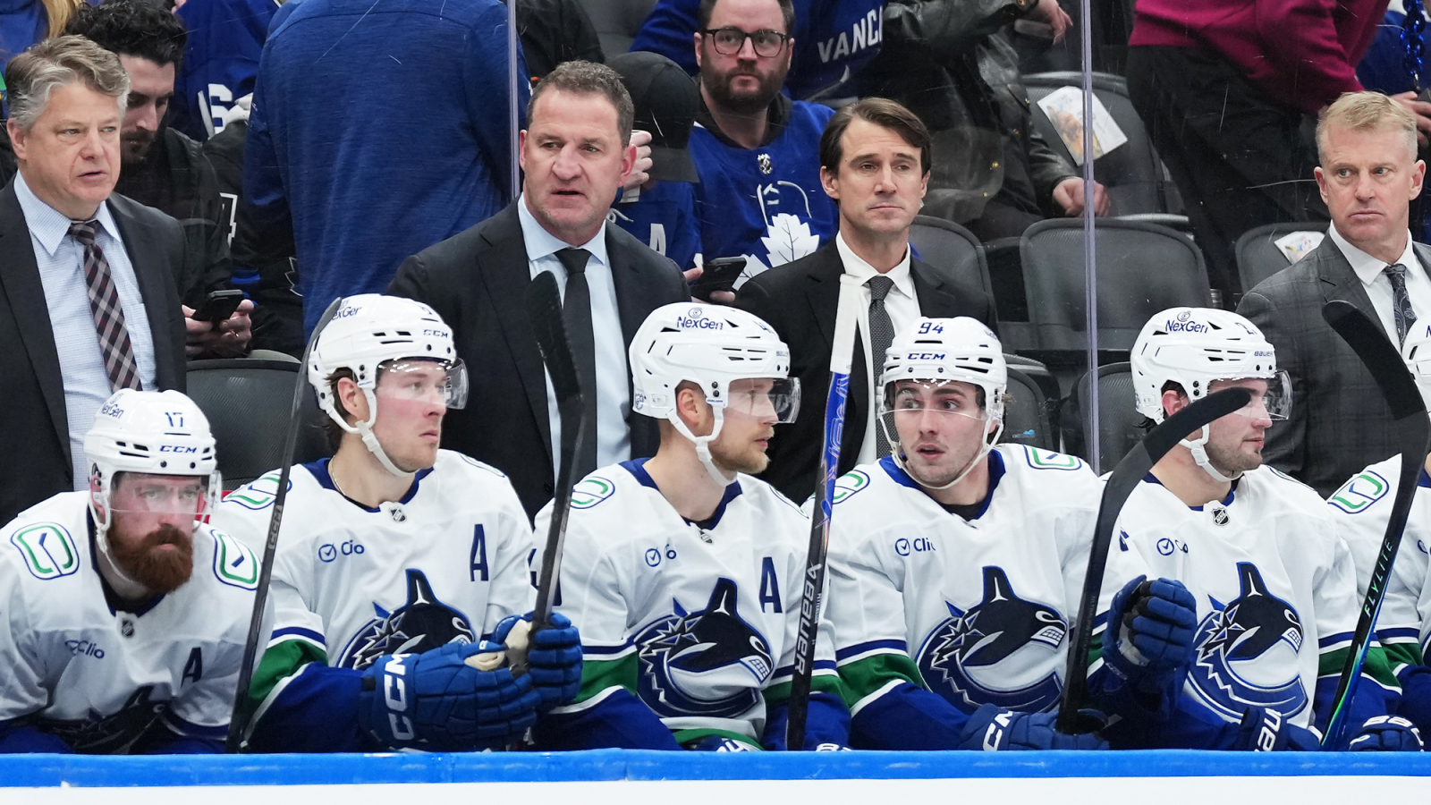 https://www.yardbarker.com/media/5/3/53e5f9828710420266b6b55099bc8902aa1ad0af/thumb_16x9/jan-10-2026-toronto-ontario-vancouver-canucks.jpg?v=1