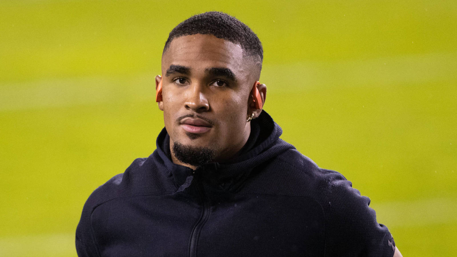 Jalen Hurts made apparel mistake at first presser as