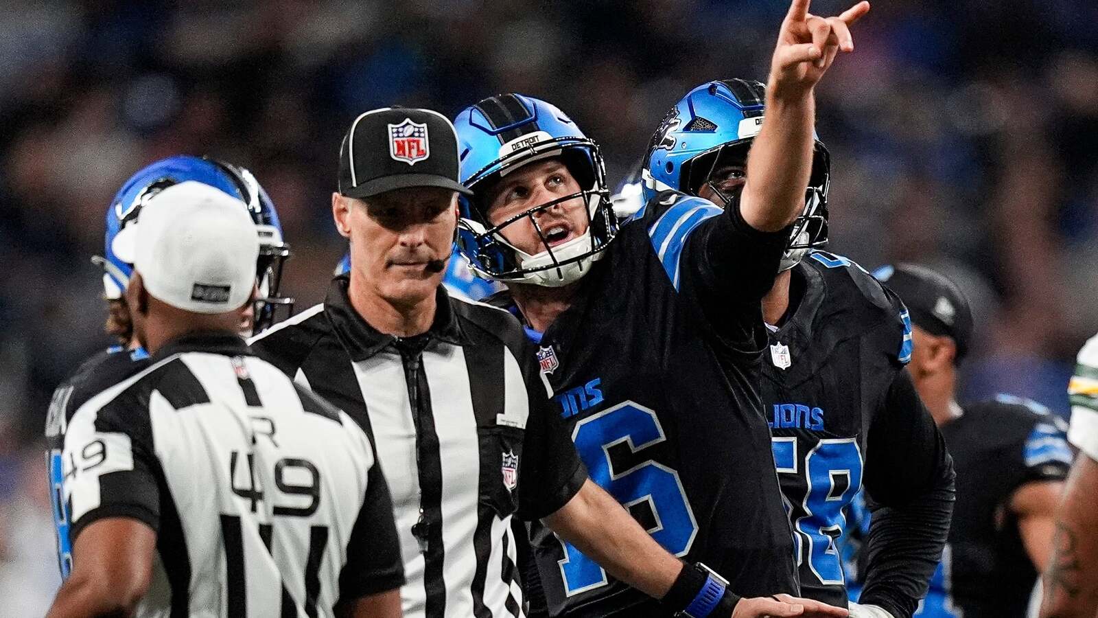 Tom Brady Critiques Officiating in Packers-Lions Game