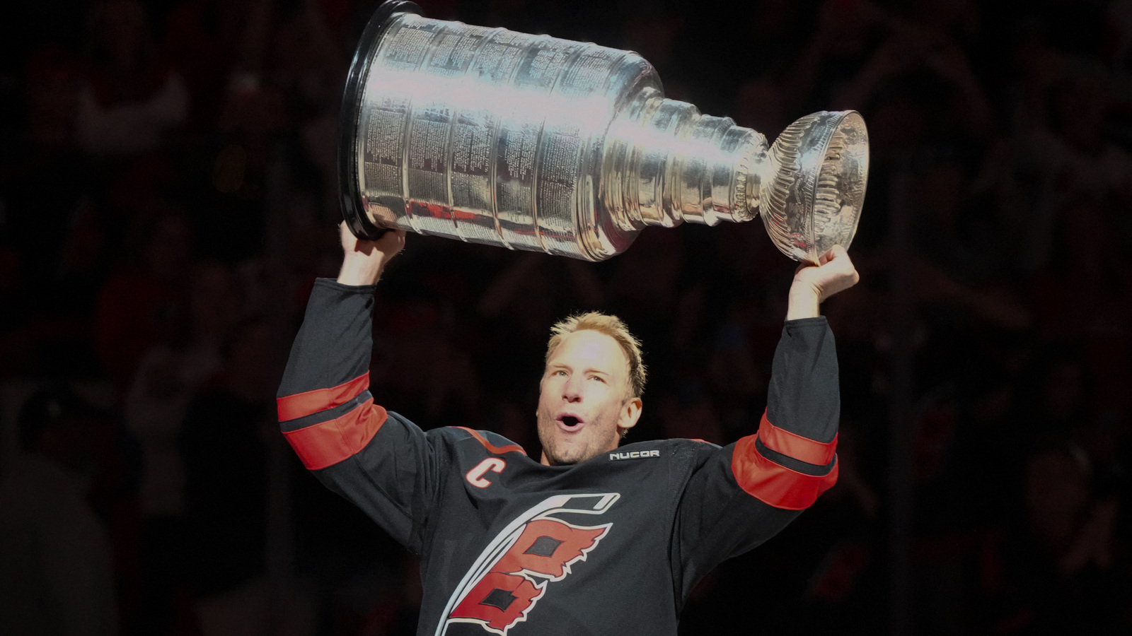 Jordan Staal Suffers ‘Freak Injury’ In Pre-Game Skate, Out 1-2 Months