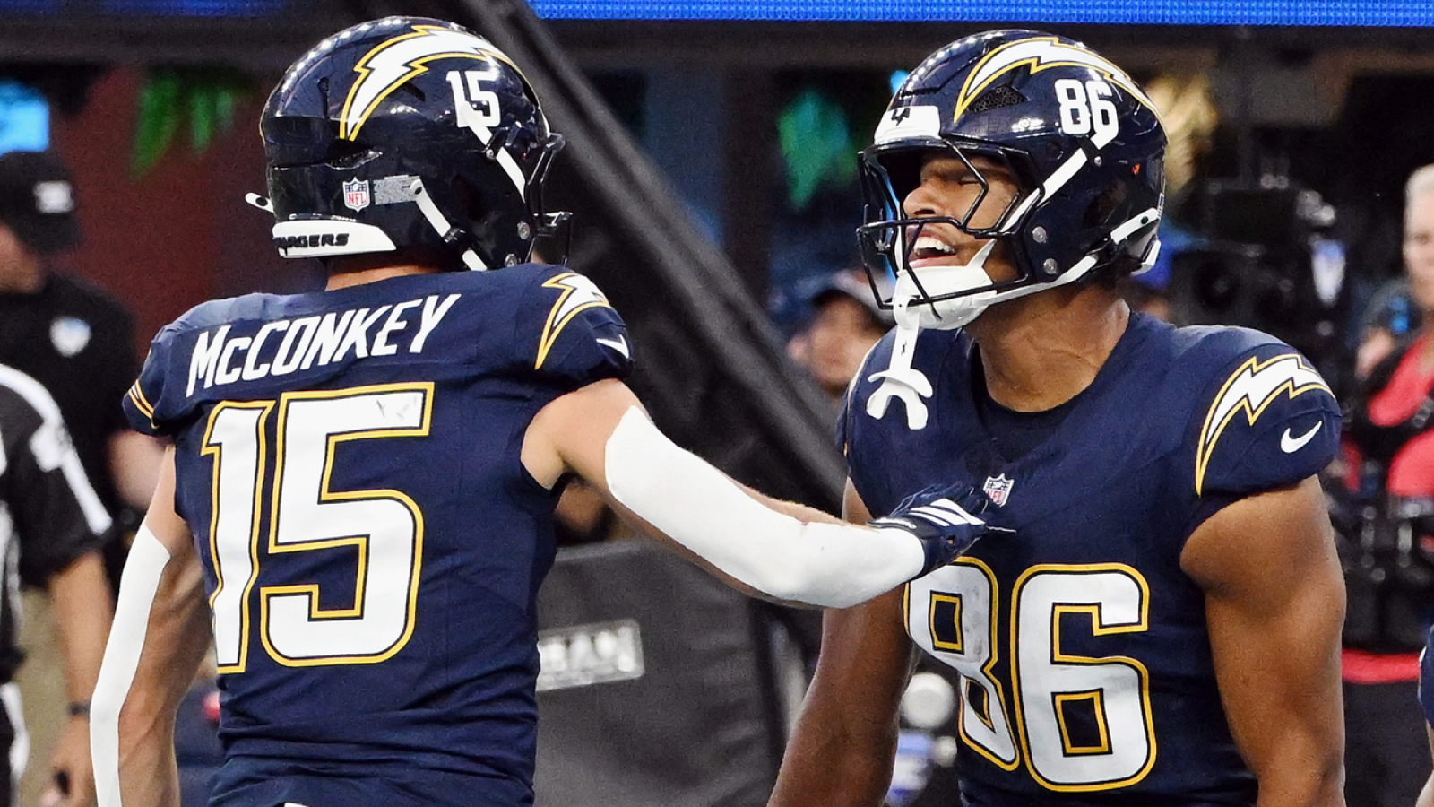 https://www.yardbarker.com/media/5/4/54e7ab58d02992d7a5a9cc7d2c85b1fbaf2337d6/thumb_16x9/rookie-receiving-record-nfl-team-quiz.jpg?v=2