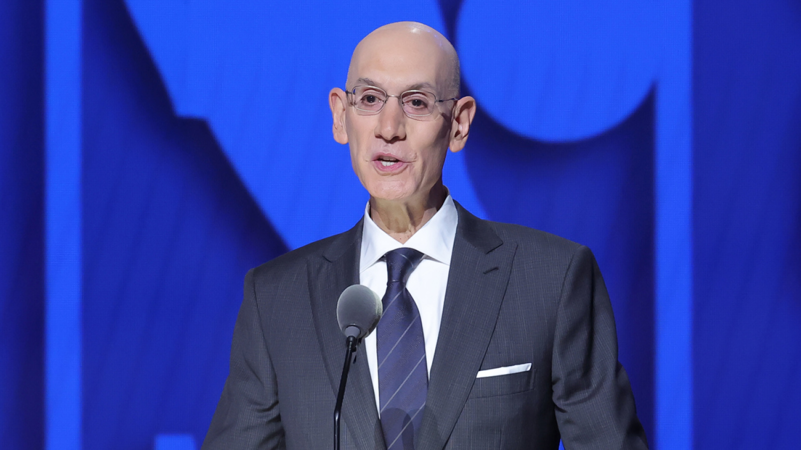 https://www.yardbarker.com/media/5/4/54fa6619d805e8f33255a6b01e76ccba5273ea07/thumb_16x9/nbc-start-times-bad-news-nba-viewership.jpg?v=1