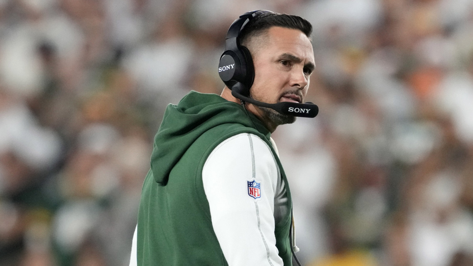 https://www.yardbarker.com/media/5/5/552a55dfdad1117473db7bdde9fca9932f001703/thumb_16x9/packers-work-out-25-year-old-quarterback.jpg?v=1