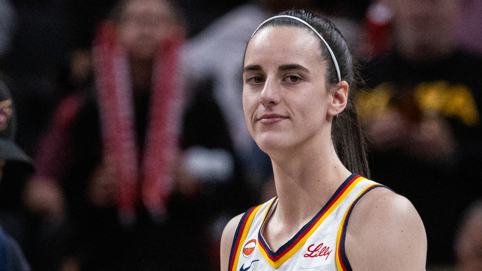 https://www.yardbarker.com/media/5/5/5556f77c42024fe6f738115a8297be84aec63242/thumb_16x9/lebron-james-jayson-tatum-show-support-caitlin.jpg?v=1
