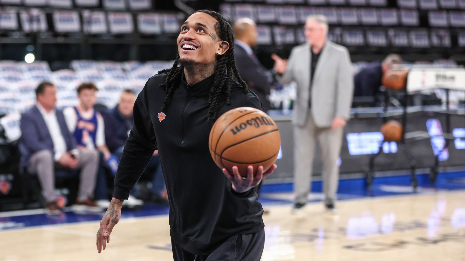 https://www.yardbarker.com/media/5/5/557a4c5380d6f559a044d11db8eff5e5376a010f/thumb_16x9/time-jordan-clarkson-needs-step-knicks.jpg?v=1