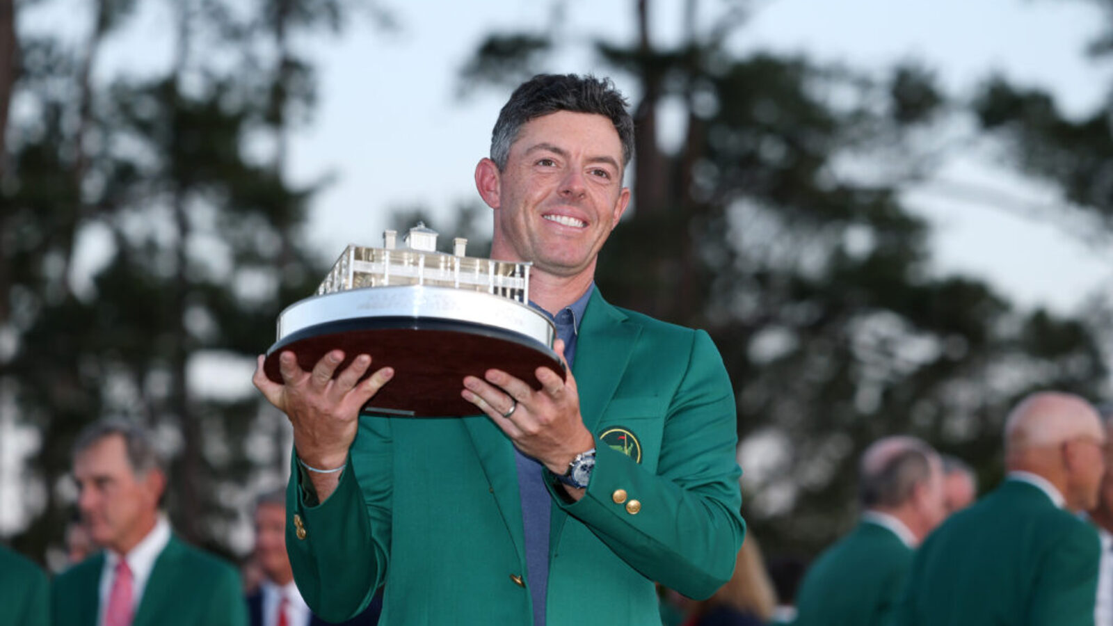 Rory McIlroy dominates 2025 Race to Dubai standings as $153 million prize looms
