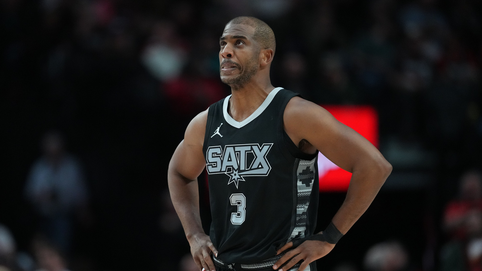 Clippers president: Team 'strongly considering' Chris Paul