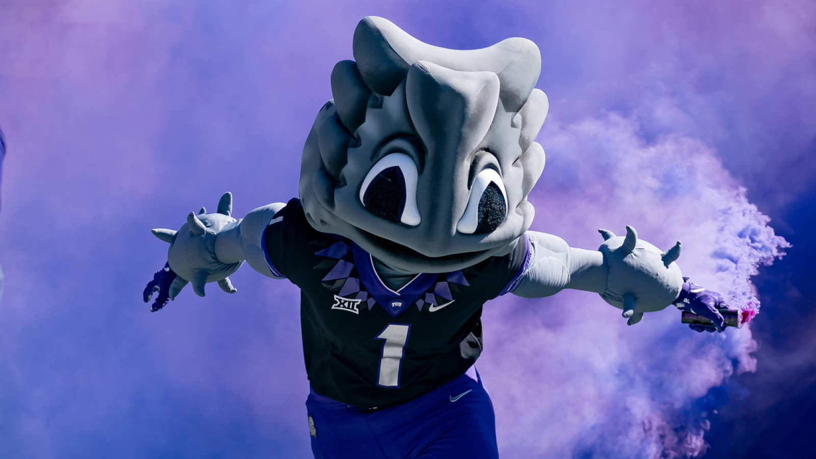 https://www.yardbarker.com/media/5/6/5671d3fea766e21cd9f97c59db16d8a94bfb2d74/thumb_16x9/fbs-college-football-nicknames-quiz.jpg?v=1