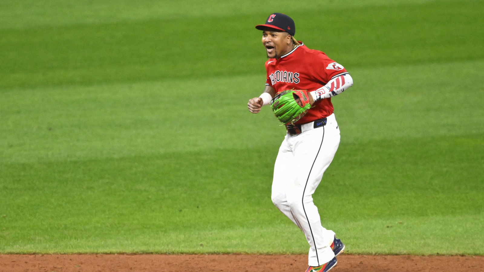 Jose Ramirez gets the memes for his costly error in ALCS Game 2