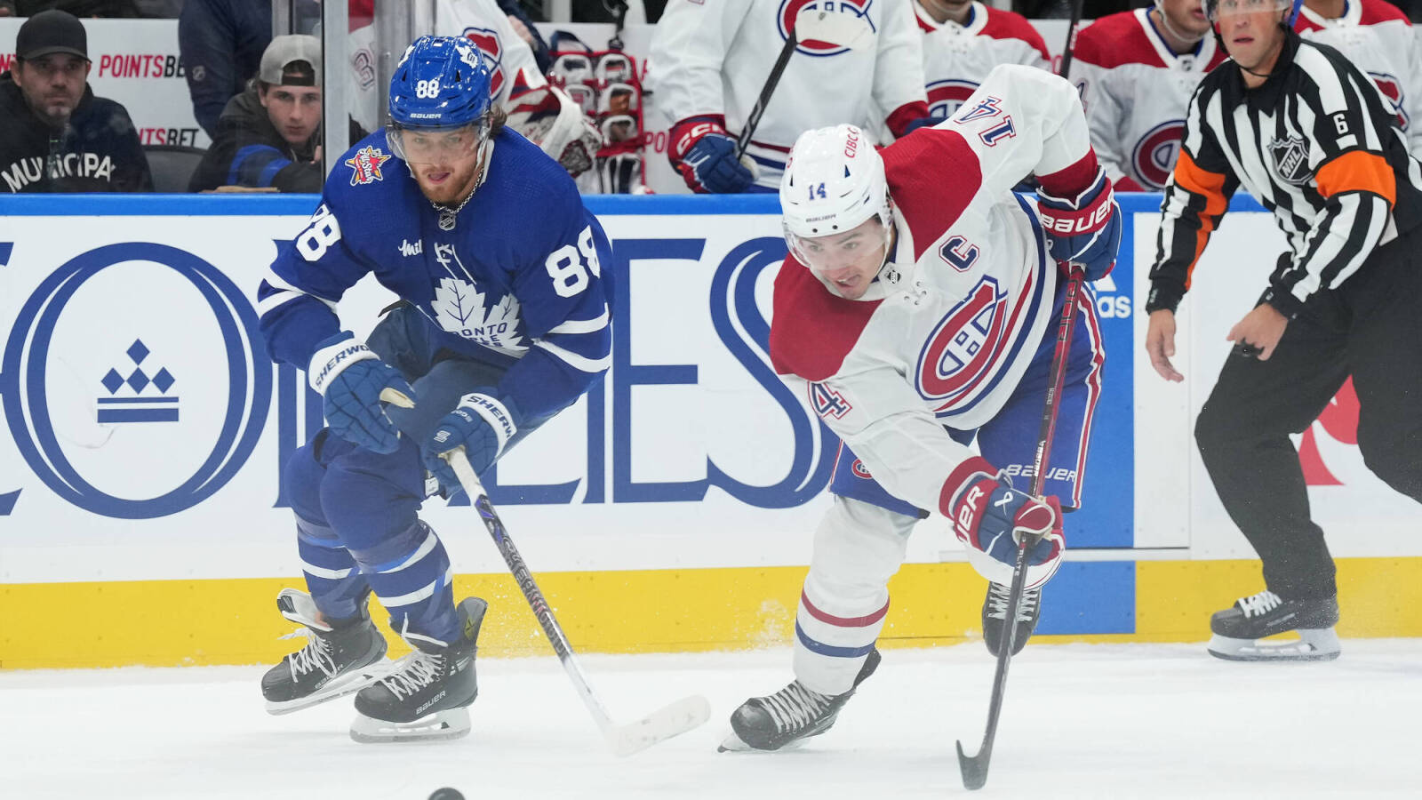 Canadiens-Maple Leafs Rivalry Mirrored in ‘The Hockey Sweater’ | Yardbarker