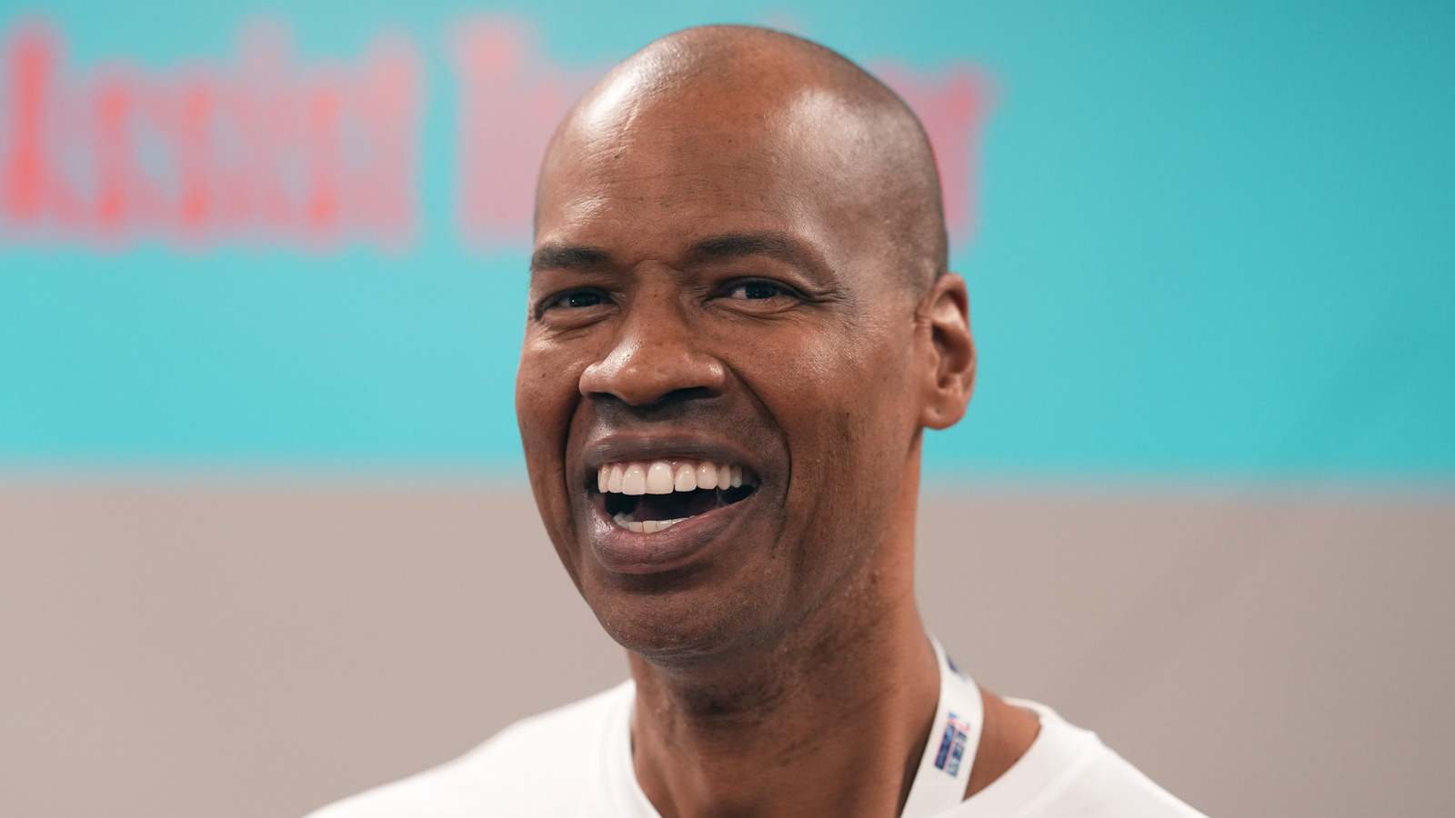 https://www.yardbarker.com/media/5/7/5719e363a3a7c31546b2e9d4d4c6f1110f000b20/thumb_16x9/13-year-nba-veteran-jason-collins-dies-47.jpg