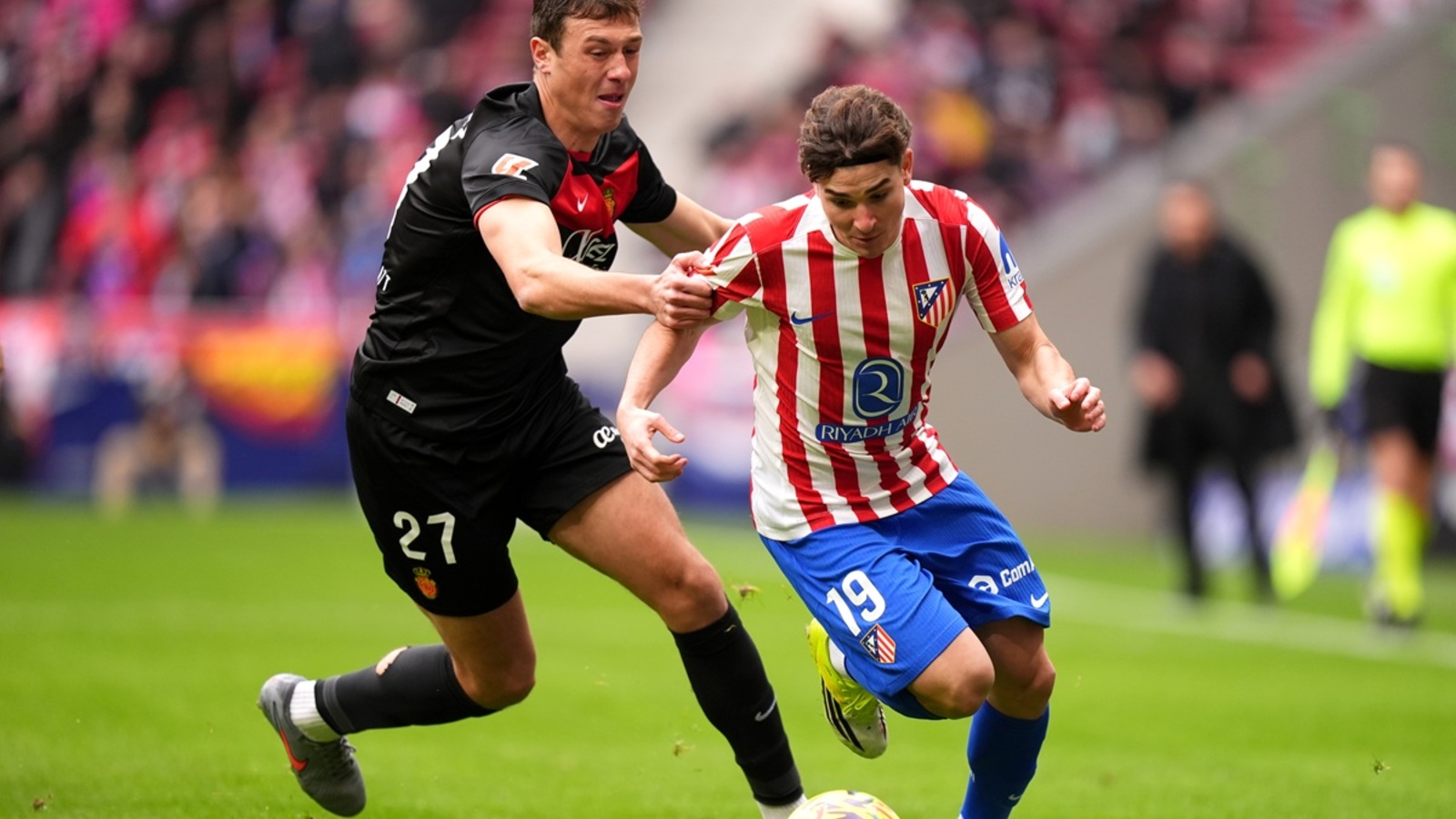 'Something can always happen' Simeone offers new update on Alvarez's future