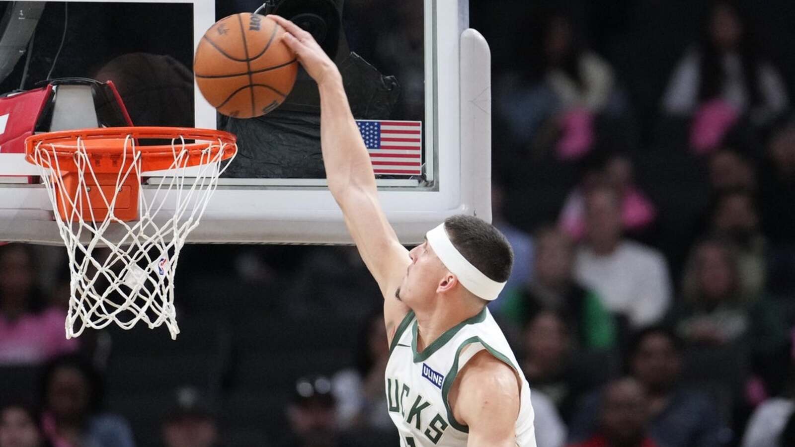 Fred VanVleet gets hot as Rockets blast Bucks | Yardbarker