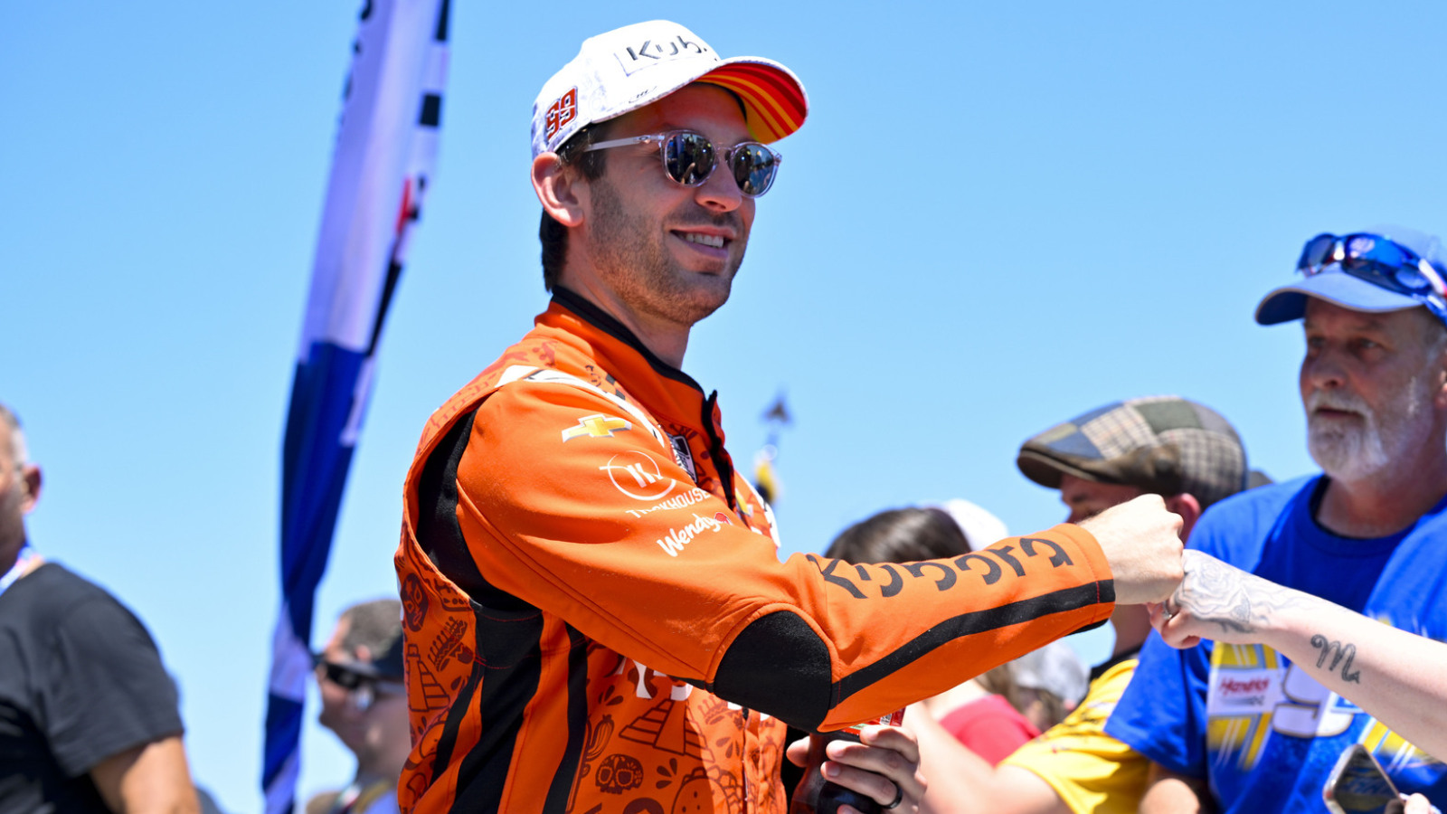 https://www.yardbarker.com/media/5/8/58803e5f168a5e9a3960a5bf82a0ca78bfd4f586/thumb_16x9/daniel-suarez-wins-nascar-xfinity-series-race.jpg?v=1