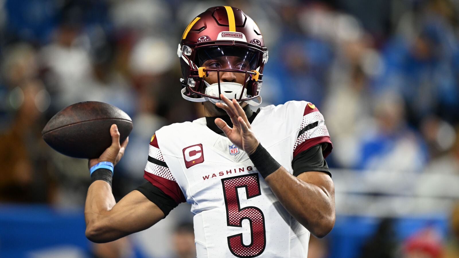 https://www.yardbarker.com/media/5/8/58862a77a799bf37f4432ec7c823cd5f8eb81a60/thumb_16x9/nfl-personnel-boldly-list-jayden-daniels-high-qb.jpg?v=1