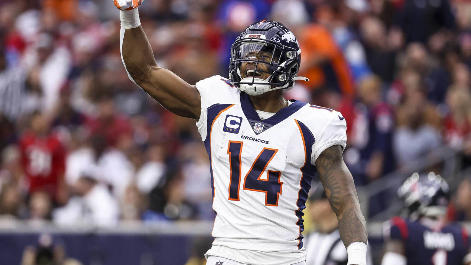 Leading Broncos receiver makes decision about minicamp Yardbarker