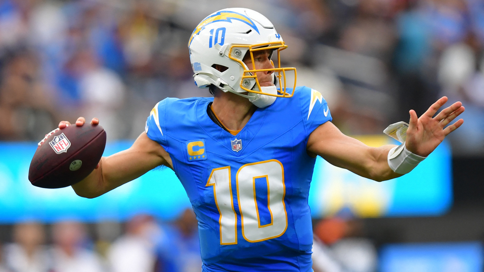 https://www.yardbarker.com/media/5/8/58c3b8b95a4bda2f4f7ba6564982cfb364c54b9b/thumb_16x9/nfl-week-2-panic-meter-chargers-on-red-alert.jpg?v=1