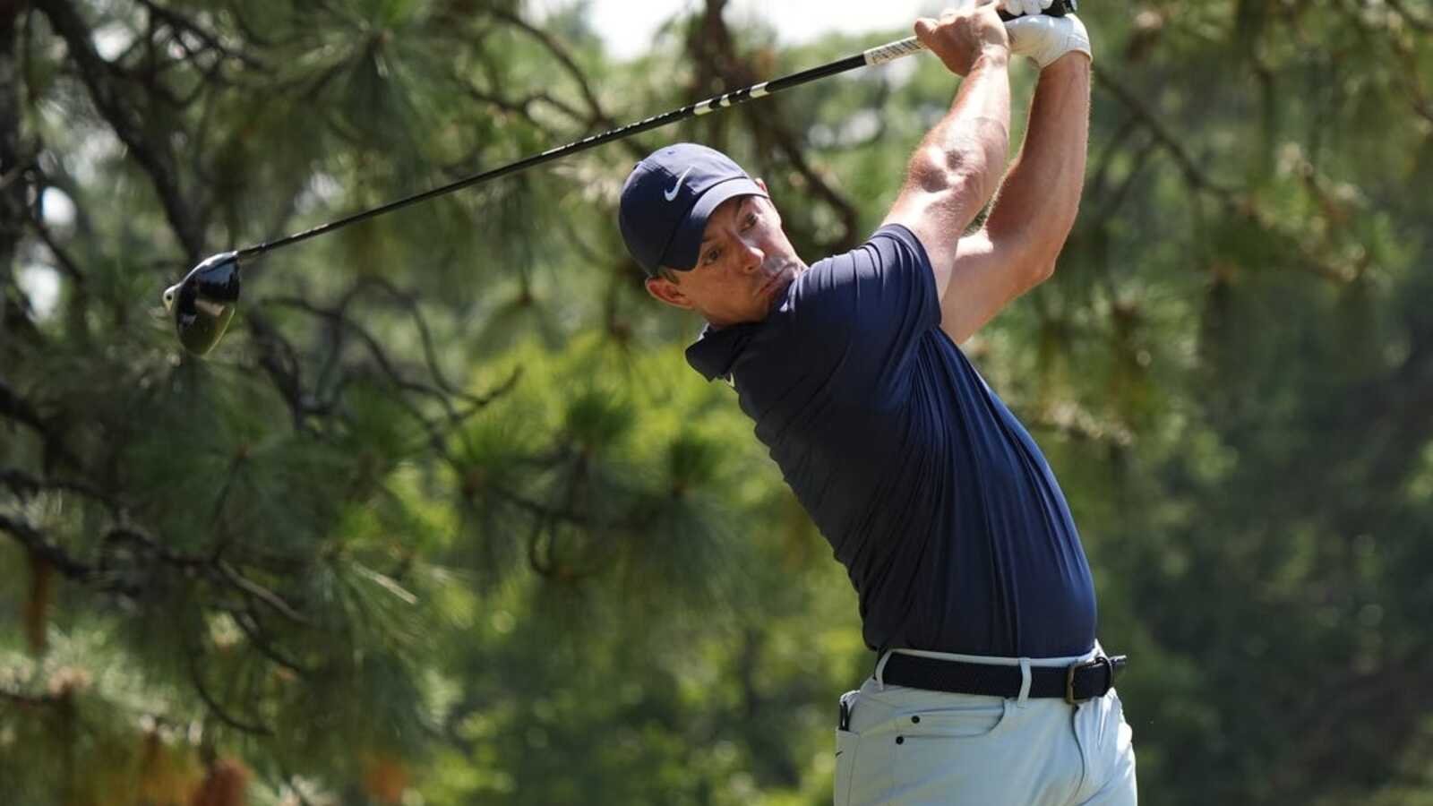Golf Glance: Rory McIlroy defends in Scotland; LPGA, Champions go major hunting