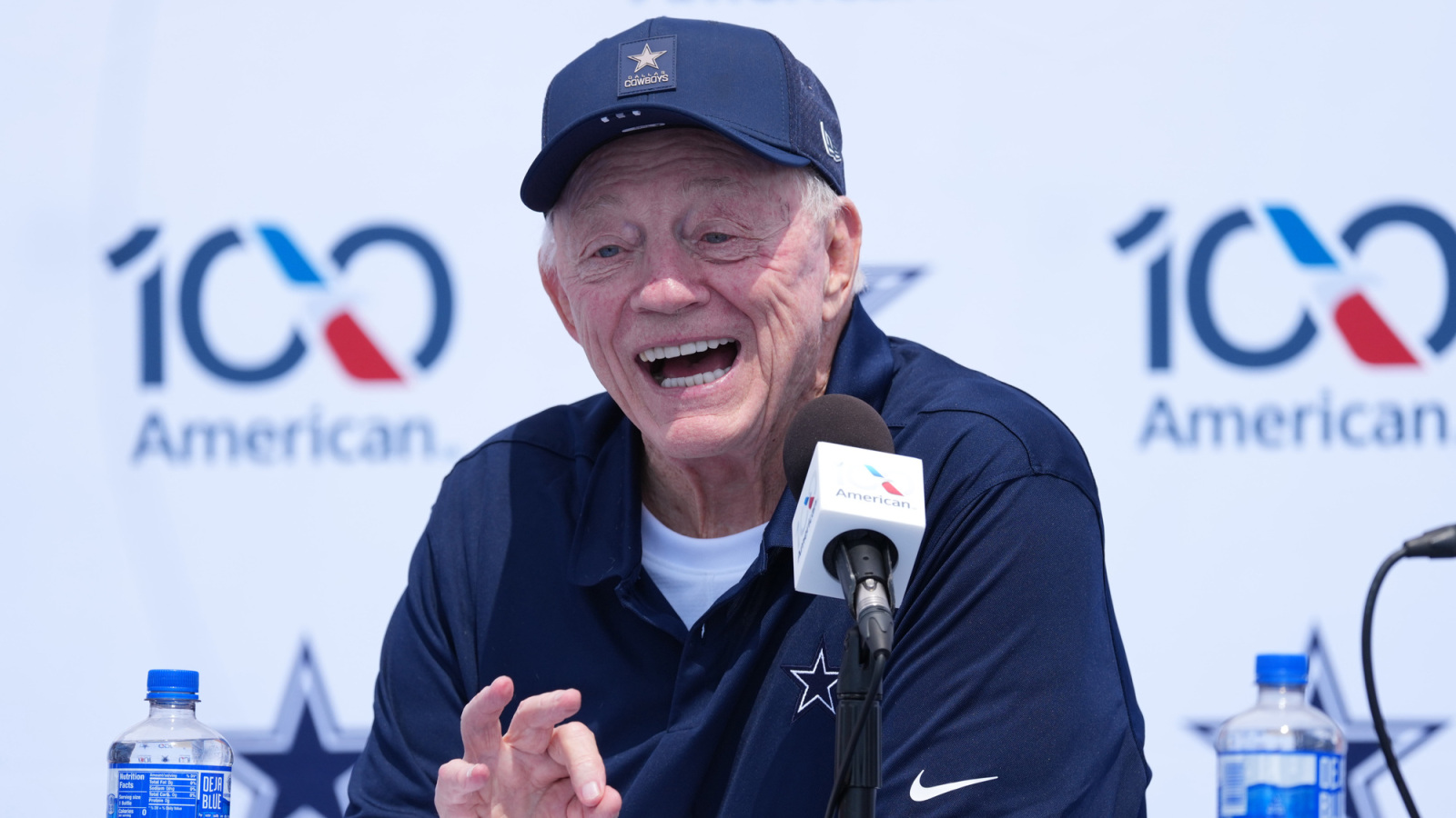 https://www.yardbarker.com/media/5/9/590a0abae882e42dd07bb6dc7ae6a88f8b2e8292/thumb_16x9/cowboys-might-add-fire-defense-von-miller-signing.jpg?v=1