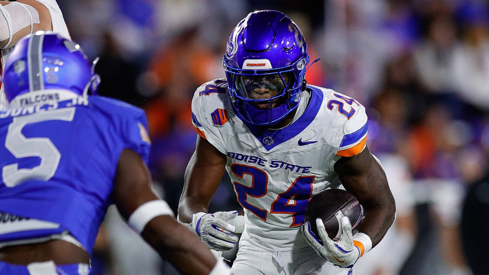 https://www.yardbarker.com/media/5/9/59294904ca78ce4c9ddc4984b286fcc5122c4edf/thumb_16x9/boise-state-find-next-ashton-jeanty.jpg?v=1
