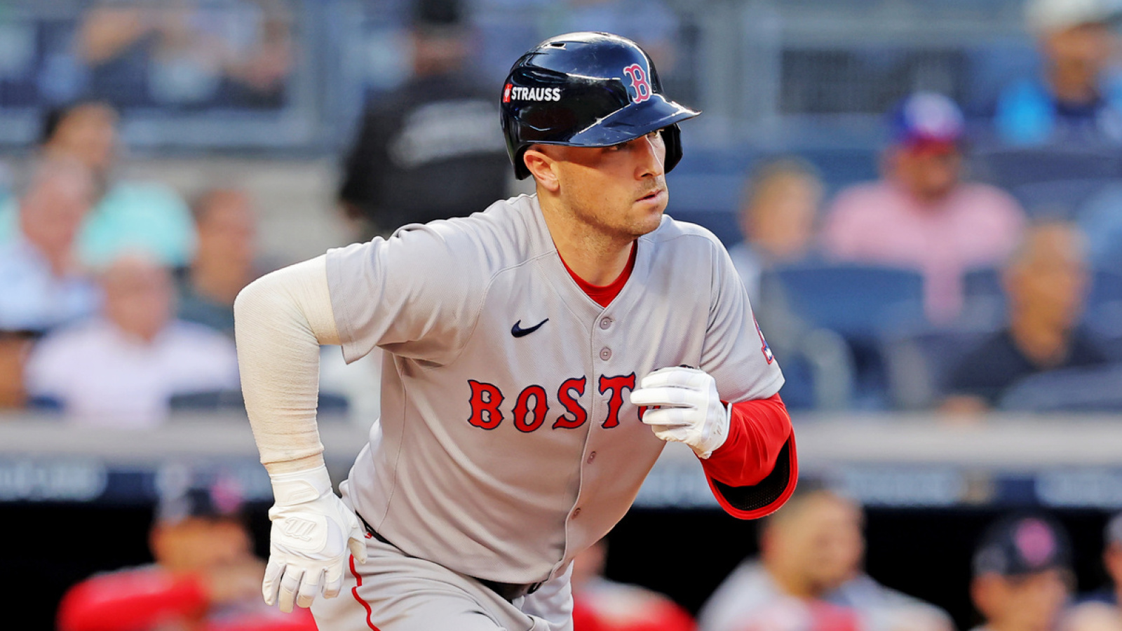 Red Sox reportedly make 'aggressive' offer to top free-agent target