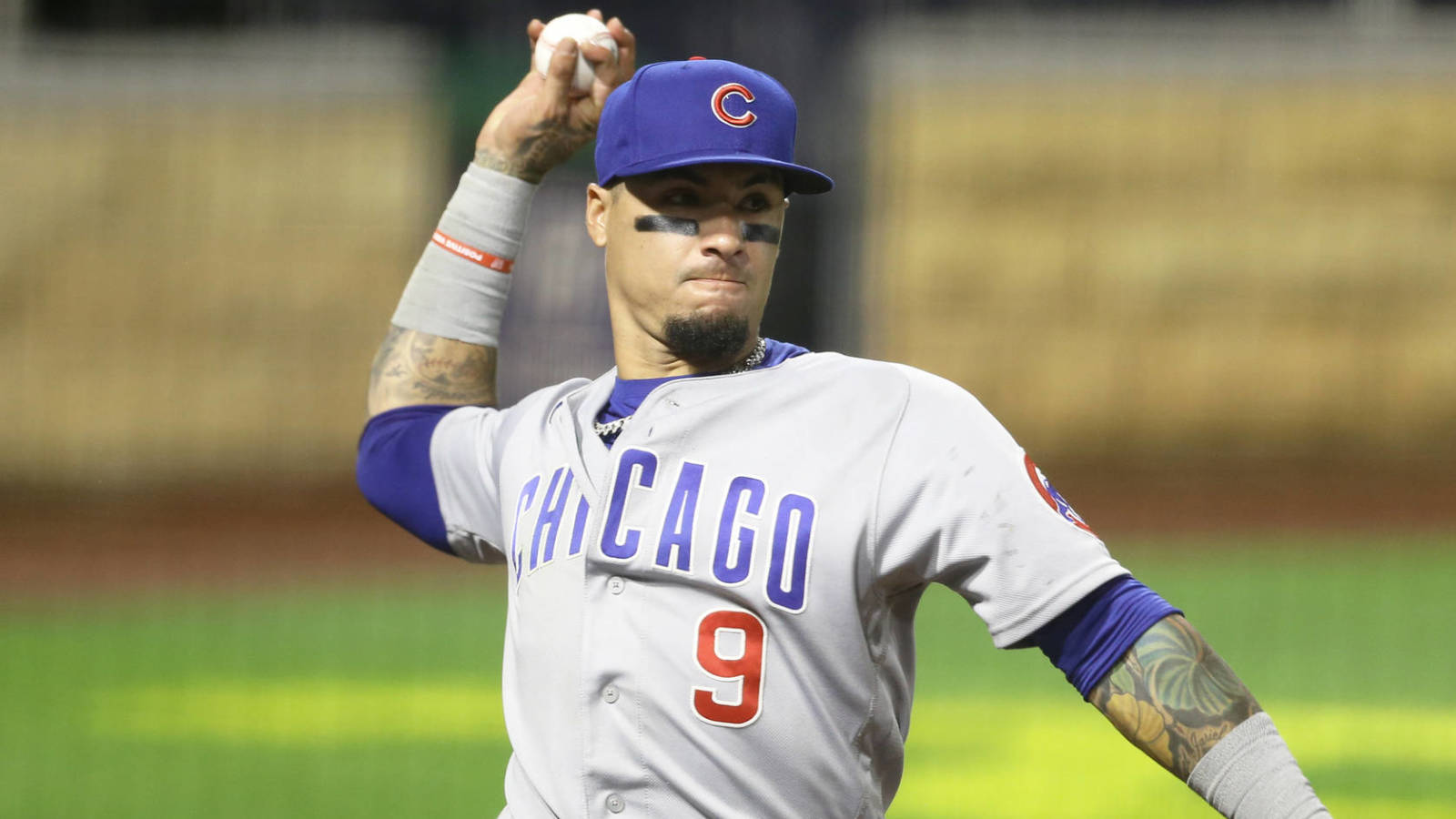 Cubs' Javier Baez Sweeps Nationals Wearing Pink Nikes For Mother's