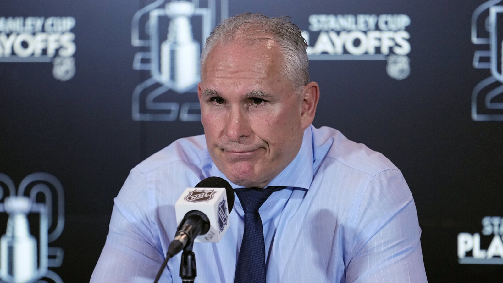 https://www.yardbarker.com/media/5/9/59cc93f2f0551281d55aa5c490c434ab34edeb55/thumb_16x9/maple-leafs-six-roster-cuts-two-notable-surprises.jpg?v=1