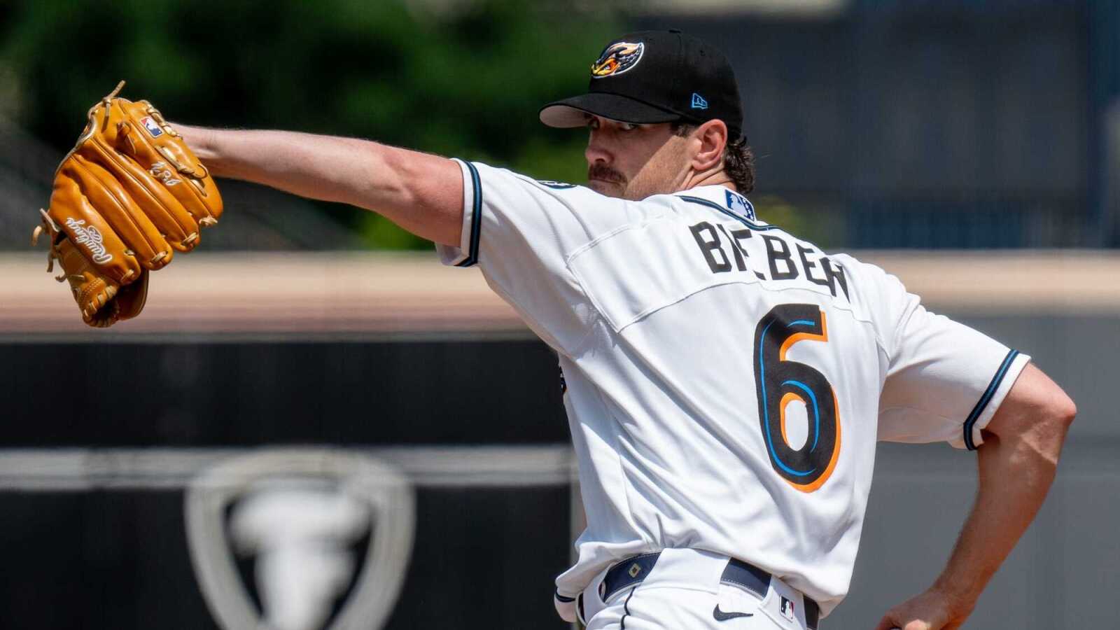 https://www.yardbarker.com/media/5/9/59d121bb834fbdcc26bfe584e987f5797173a5e2/thumb_16x9/tire-kicking-cubs-add-former-al-cy-young.jpg?v=1
