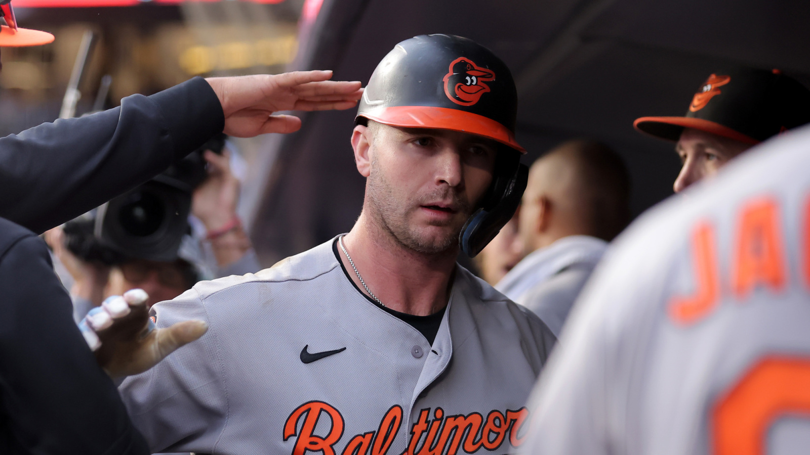https://www.yardbarker.com/media/5/a/5a1acfd837836c83f3b4a663b084f0676ca4efa5/thumb_16x9/pete-alonso-makes-mlb-history-first-season-orioles.jpg?v=1