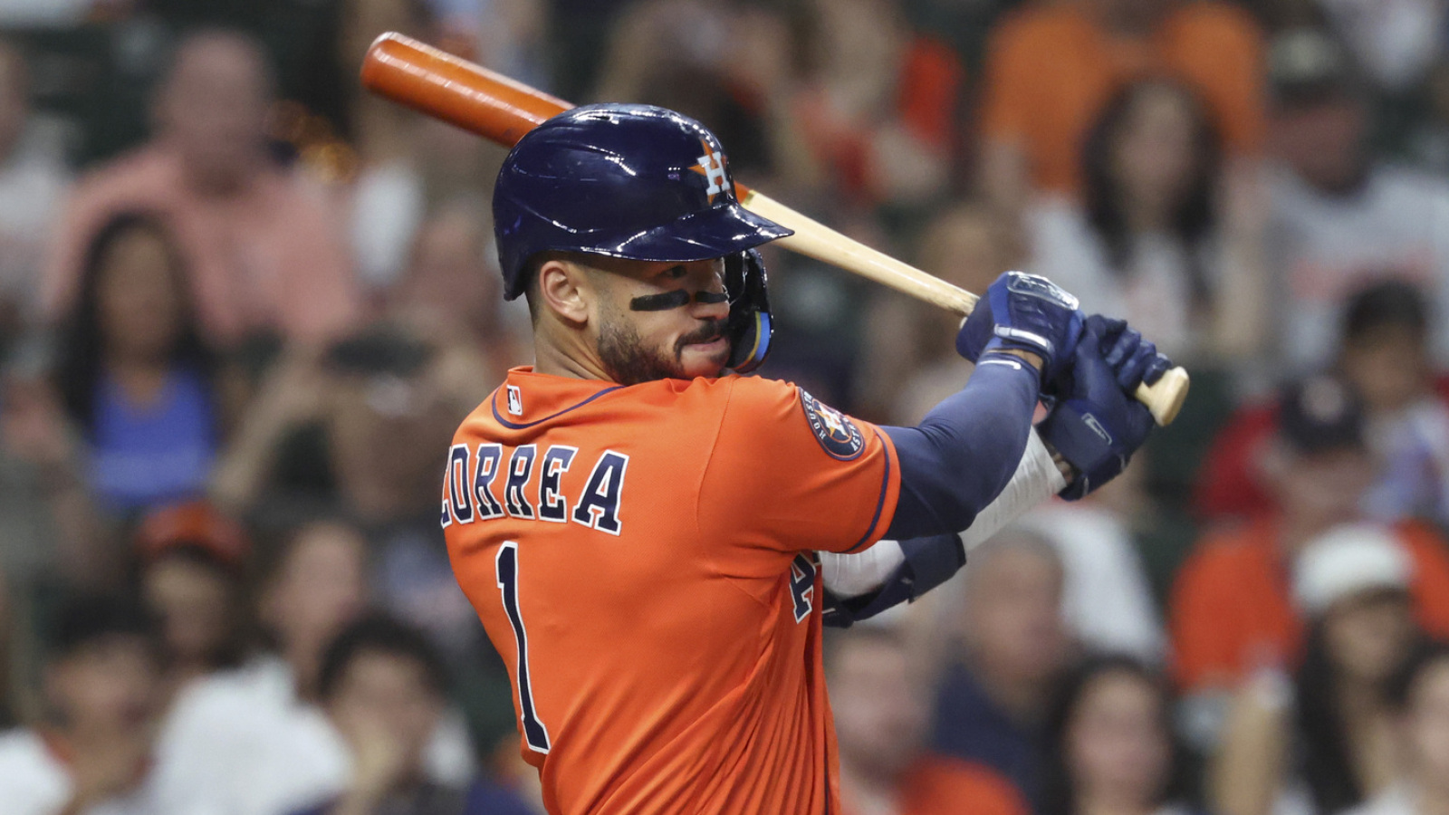 Astros' difficult season gets worse with Carlos Correa news