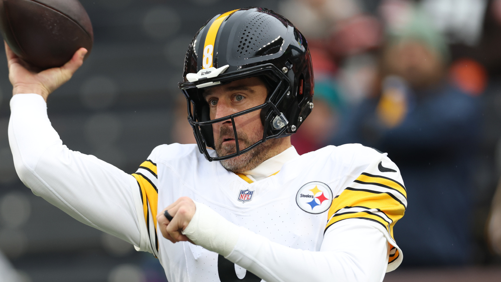 https://www.yardbarker.com/media/5/a/5a4880d6b9e006f32deccb7dd58b4660396a5eab/thumb_16x9/steelers-already-replacement-aaron-rodgers.jpg?v=1