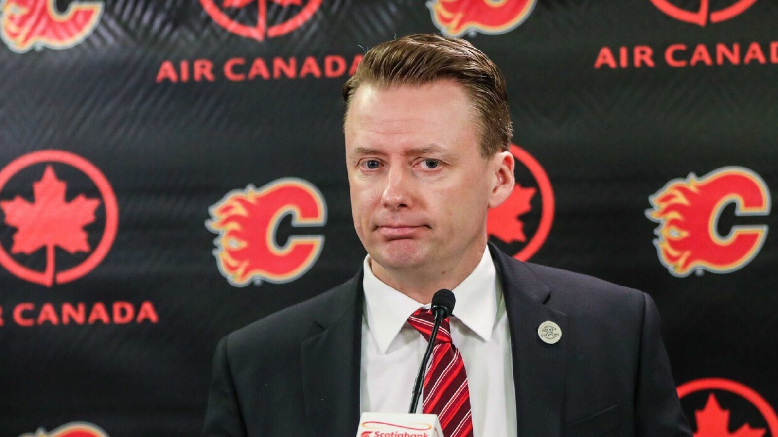 https://www.yardbarker.com/media/5/a/5aae3c3a507e0967226328e573fb8a54795fc551/thumb_16x9/stars-hire-oilers-assistant-glen-gulutzan-as-new.jpg?v=1
