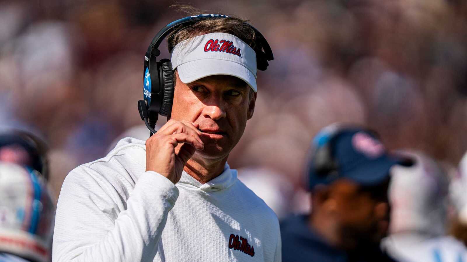 Report: Kiffin threatening to poach Mississippi coaches and players to LSU