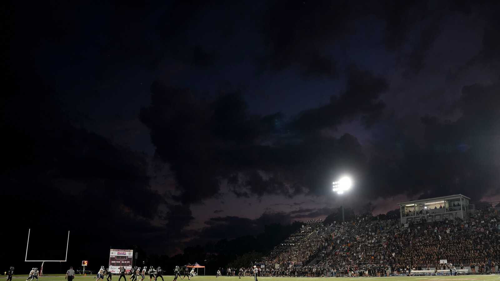 Texas high school PSJA North shafted on horrendous call in playoff game