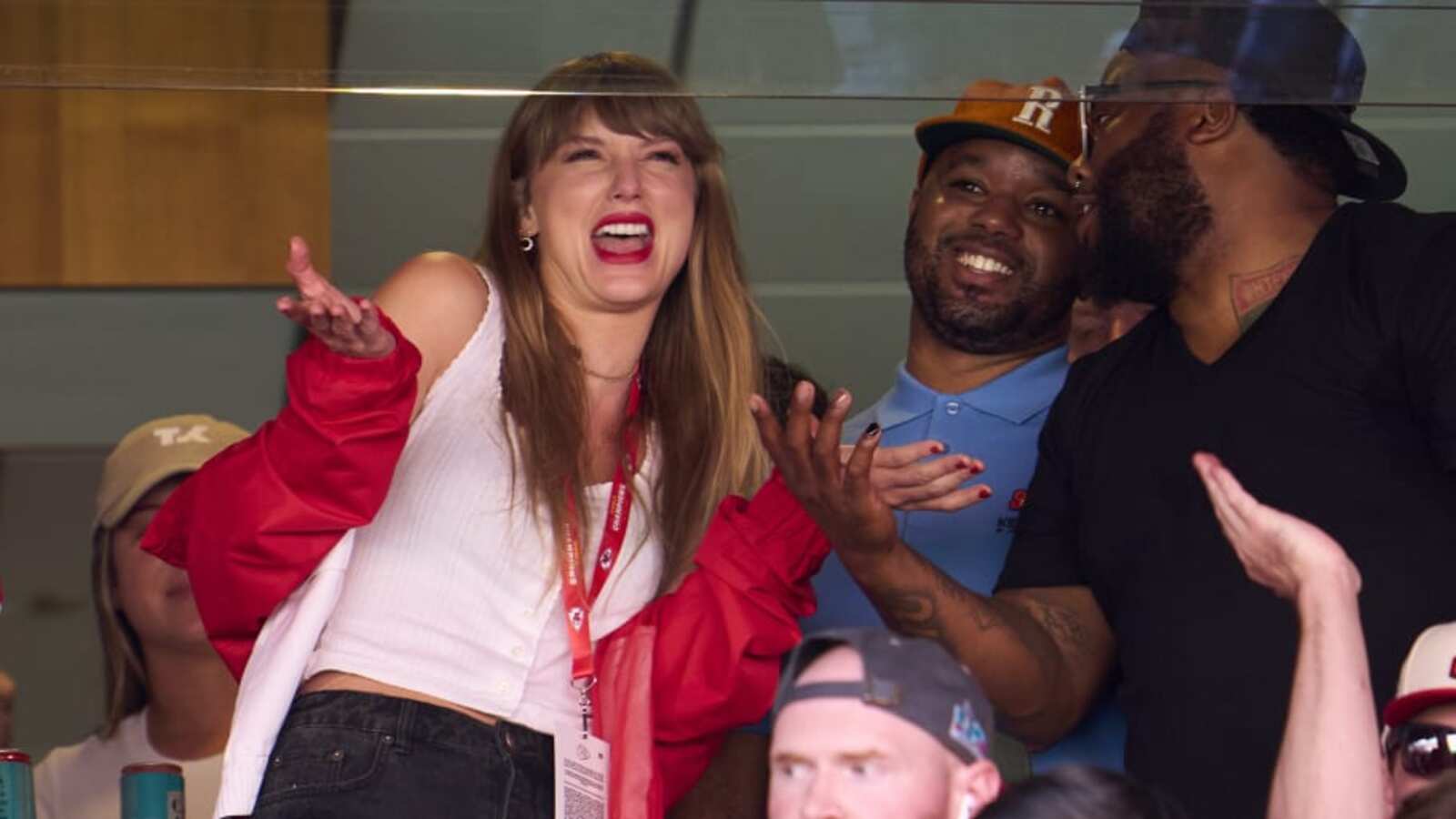Taylor Swift brings even greater spotlight to Chiefs football (which is a good thing)
