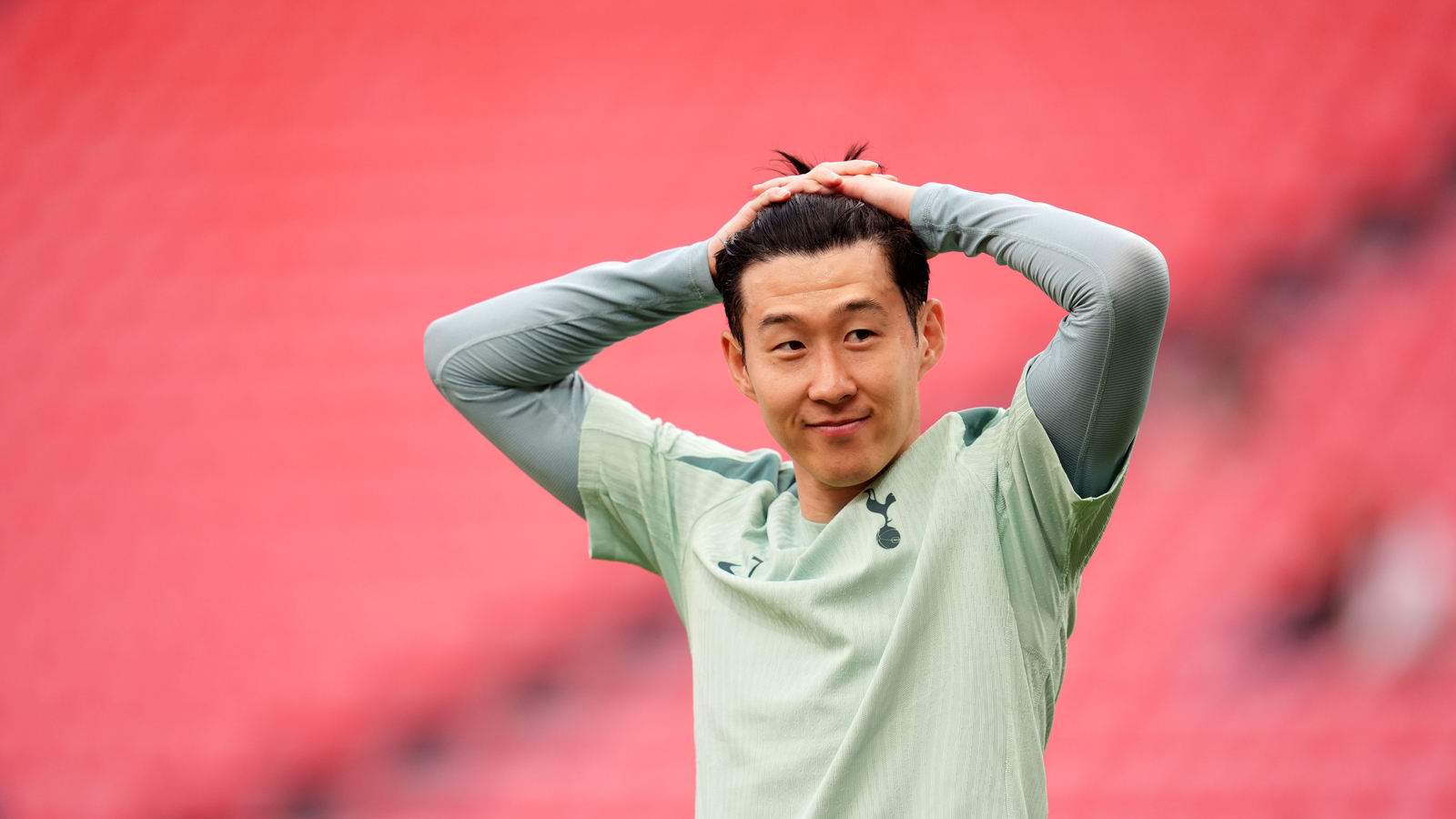 https://www.yardbarker.com/media/5/b/5b4972a34246c0e0dccb78c1c7de132a6d14a54c/thumb_16x9/5202025-tottenham-hotspurs-son-heung-min-during.jpg