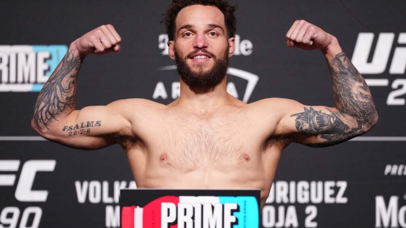 UFC re-signs fighter for UFC Houston bout after rare brain disease cancelled debut against ex-champion