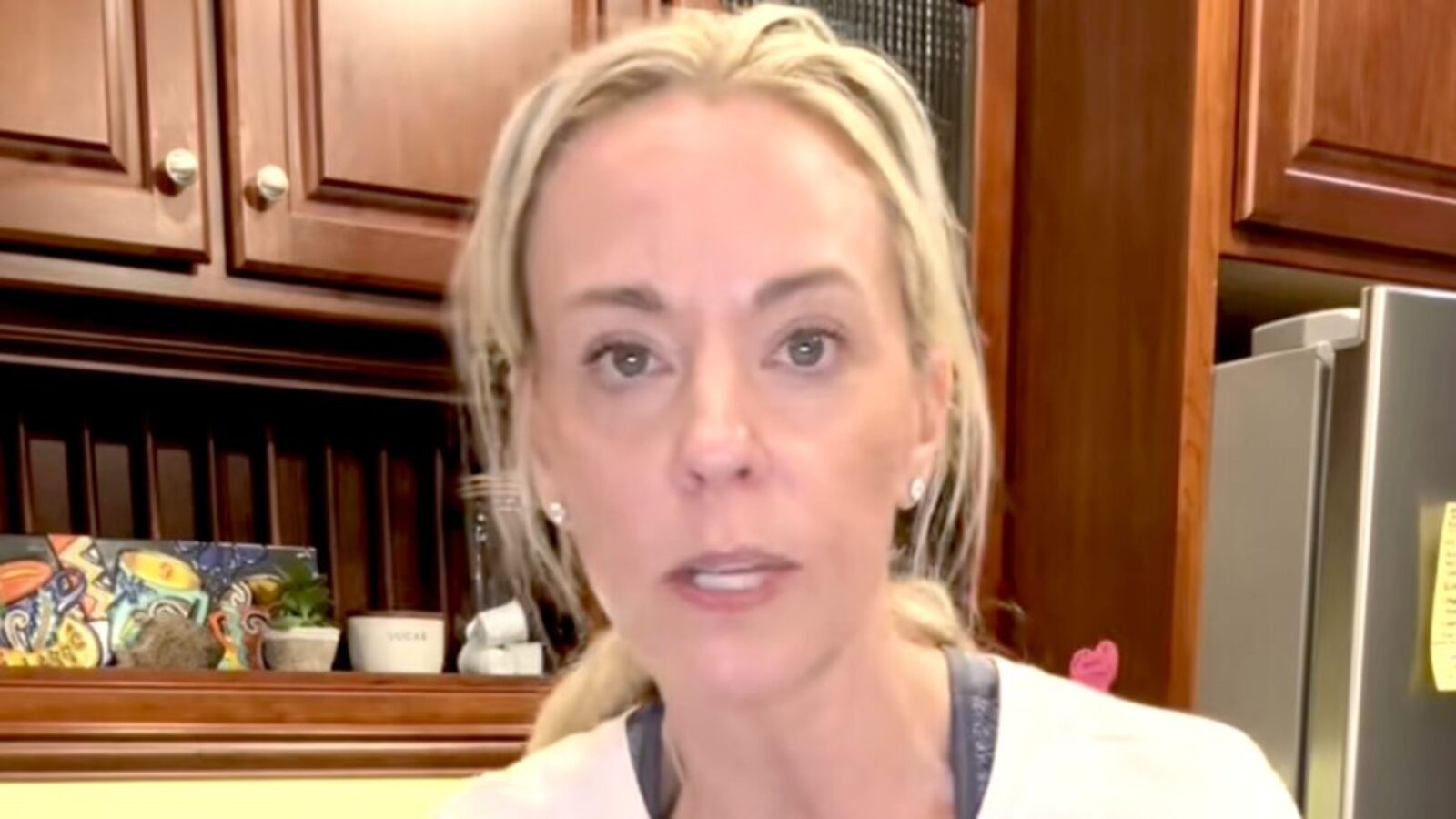 Kate Gosselin Gets Candid About Jon Divorce & How it Impacted Their(02)