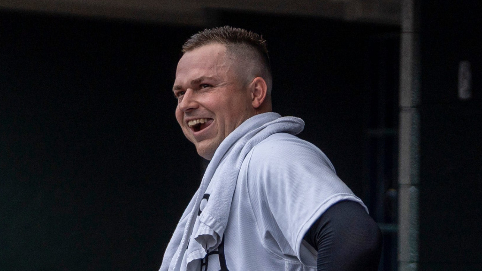 https://www.yardbarker.com/media/5/b/5b89b45ee5cf5d8bec8637e30cdbfa660b1c62de/thumb_16x9/dodgers-fail-support-tarik-skubal-as-he-suffers.jpg?v=1