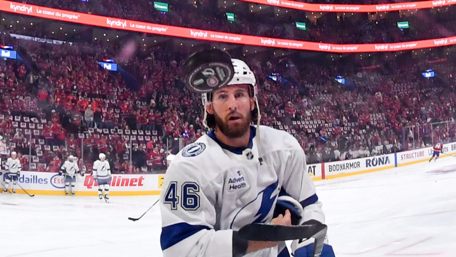Lightning re-sign Scott Sabourin to one-year, two-way contract