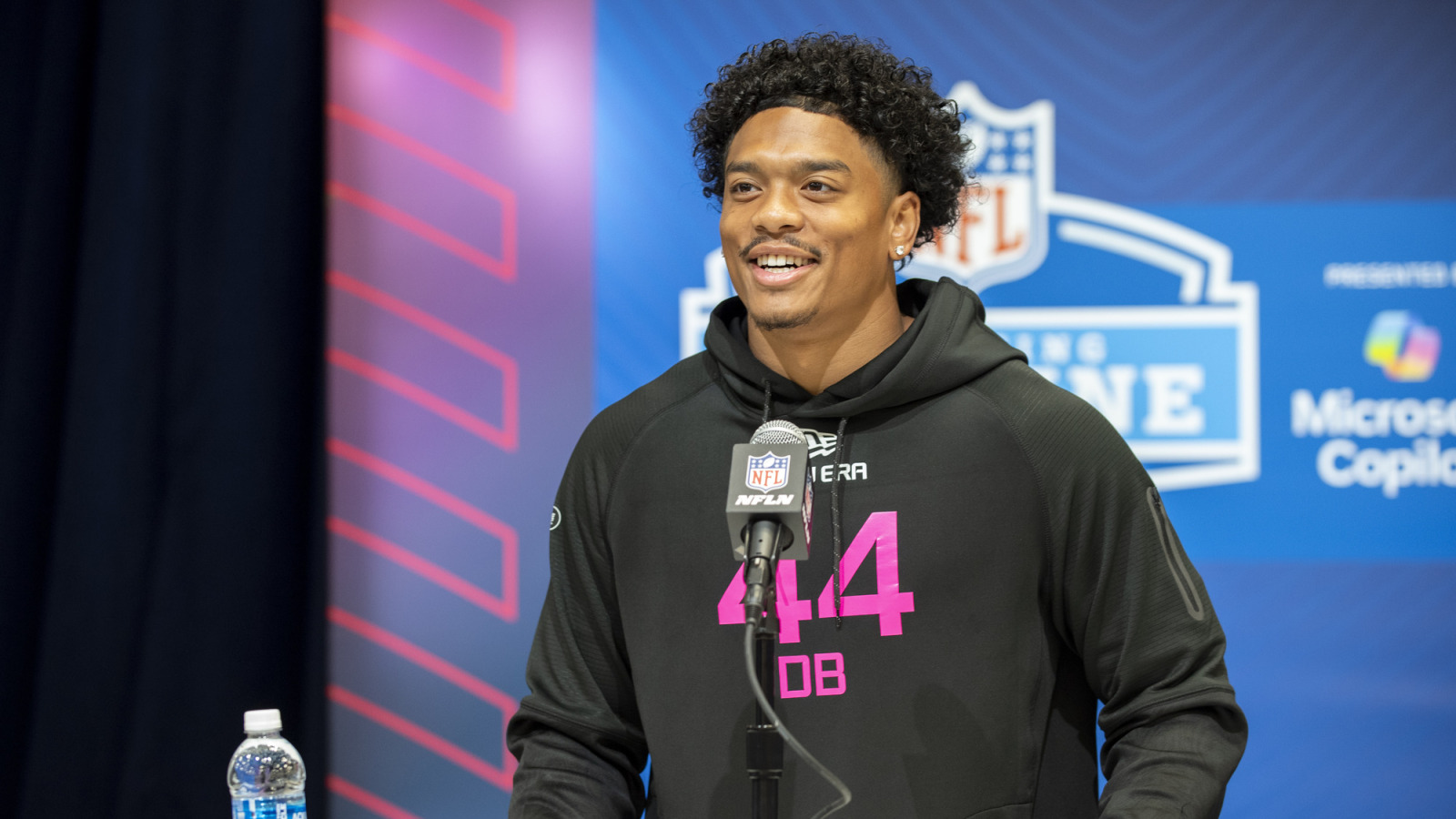 Analyzing How Malachi Moore Fits Into The NY Jets Defense | Yardbarker