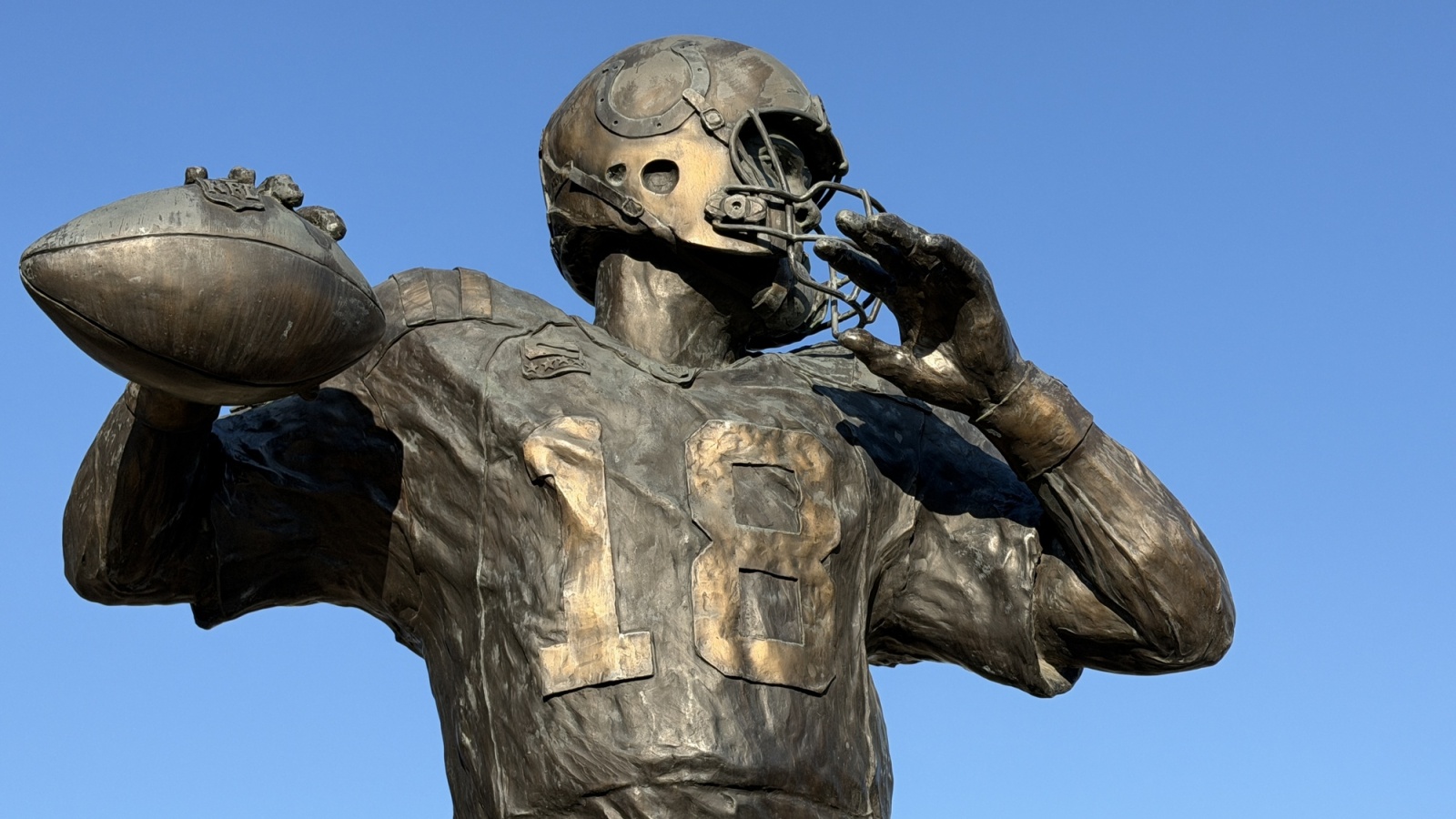 10 best NFL free-agent signings of the past 20 years: See where Brees, Brady, Manning and more rank