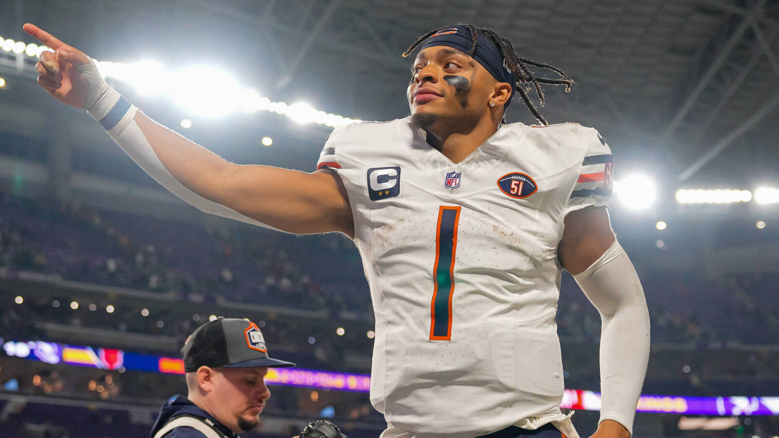 Bericht: QB Justin Fields ist für die hohe Anzahl an Screens ...